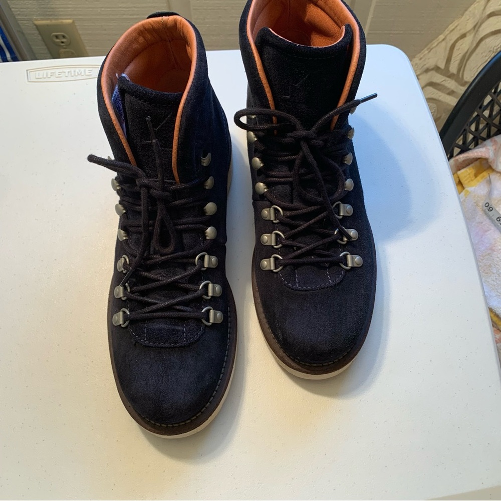Pajar Canada navy blue waterproof suede boots size  9- 9,5 Made in Portugal.